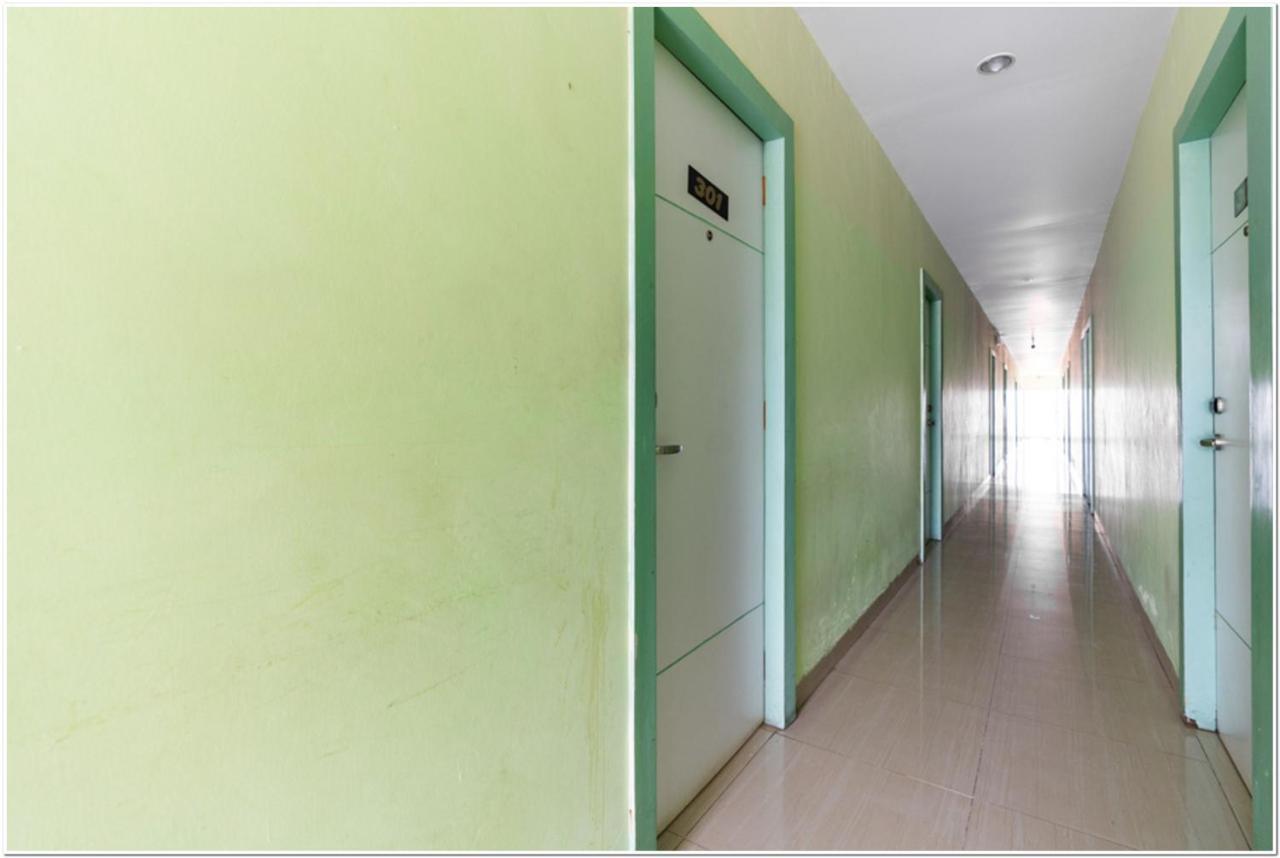 Reddoorz Plus @ Hertasning Area Makassar Luaran gambar