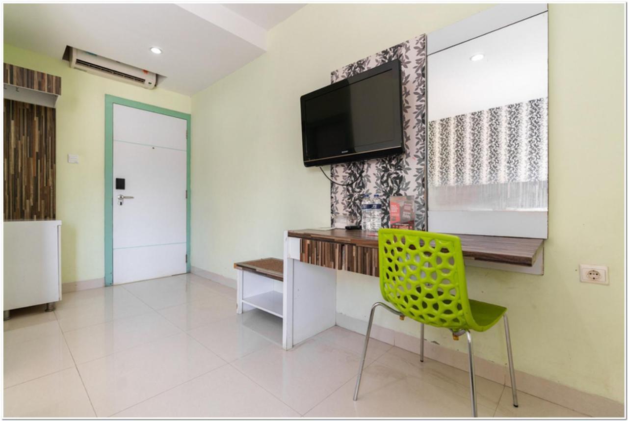 Reddoorz Plus @ Hertasning Area Makassar Luaran gambar